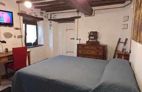 Prignano Sulla Secchia House | Discover Comfort at Cottage la Terrazza - Pet Friendly Retreat