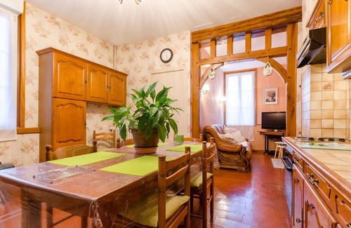 Laubressel Cottage | Idyllic Cottage Le Balcon du Parc with Lake View & Kitchen