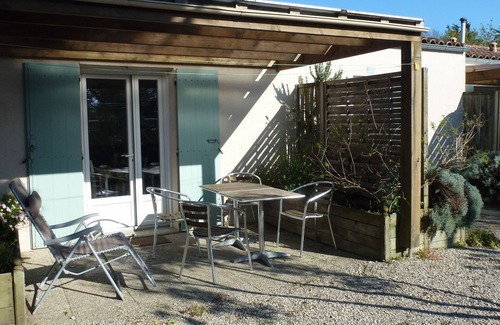 Sainte-Marie-de-Re Cottage | Exceptional Cottage Les Roses de mer with Spa & Hot Tub