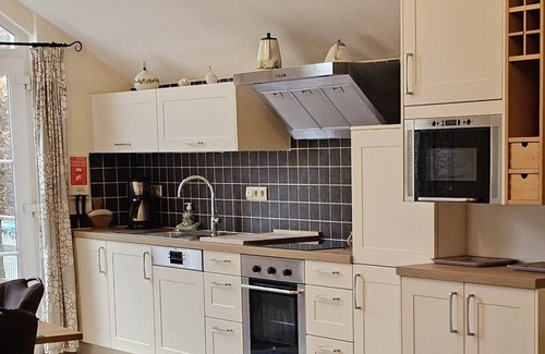 Vaux-sur-Sure Apartment | Cozy Cottage Myosotis with Breakfast & Family Amenities