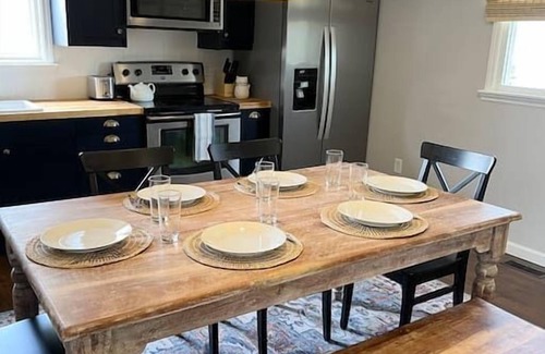 Union House | Top-Rated Cottage Near Ark/Creation Museum with Ocean View