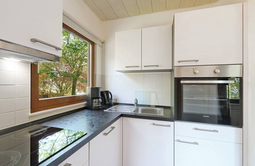 Kirchheim House | Relaxing Cottage Retreat by Diane: Pool, Spa & Lake Views