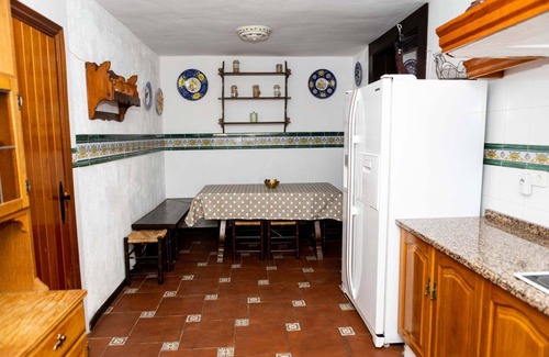 Colmenar de Oreja Cottage | Relaxing Cottage near Chinchón with Private Pool & Spa