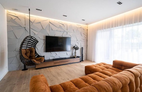 Kaunas Apartment | Cozy Cottage Retreat by Lampedziai Lake with Kitchen