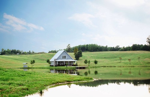 Green Pond Cottage | Idyllic Cottage with Lake Views and Hot Tub Retreat