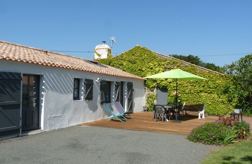 Bouin House | Charming Cottage Near Vendée Islands - Family-Friendly Getaway