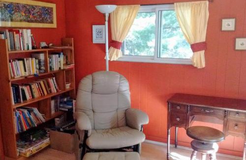 Frontenac House | Cottage on Bob's lake, near Verona, Kingston!
