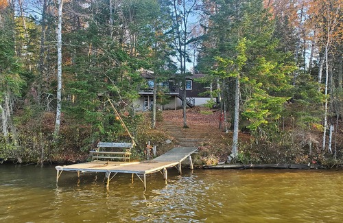 Harshaw House | Explore Cottage on Hancock Lake: Pet-Friendly Retreat
