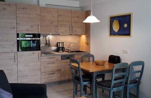 Stolpe auf Usedom Apartment | Lagoon-View Cottage B8: Pet-Friendly and Family Ready