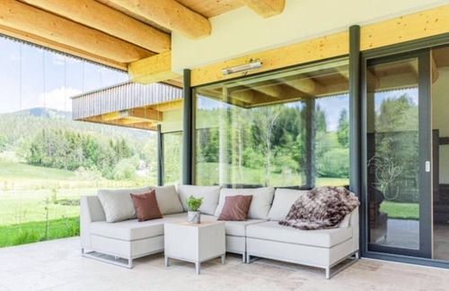 Annaberg House | Lakefront Cottage with Sauna, Hot Tub & 10/10 Guest Rating