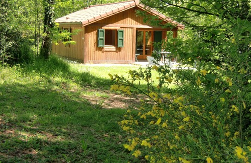 Roumegoux Ski Chalet | Idyllic Cottage on the Farm with Private Fishing Access