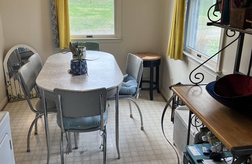 Fairview Beach Cottage | Discover the Cottage on the Potomac River with Ocean Views