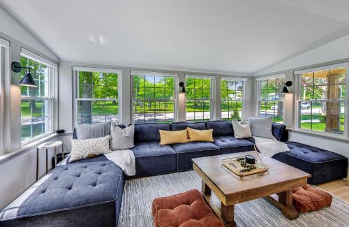 Lake Geneva House | Cottage On Warren