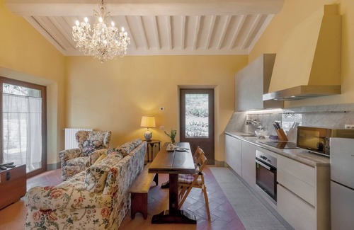 Radda in Chianti Cottage | Guest Rated 10/10: Cottage "Podere in Volpaia" with Garden