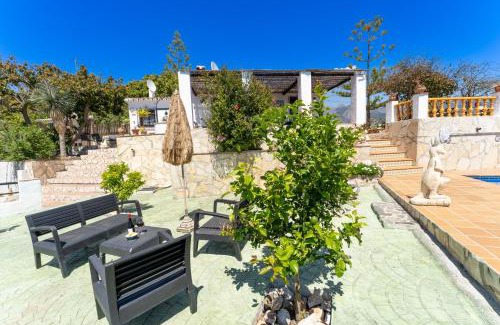 Frigiliana Villa | Oceanfront Bliss at Cottage Polborilla - 4-Star Retreat