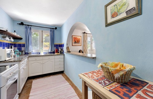 Farta Vacas Cottage | Relax at Quinta das Achadas - Jasmine: Pool, Wi-Fi & Garden