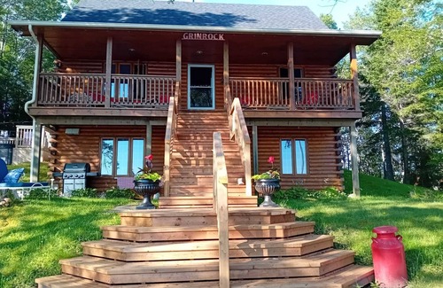 Lewis Lake Cottage | Relaxing Cottage Retreat on Lewis Lake with Hot Tub