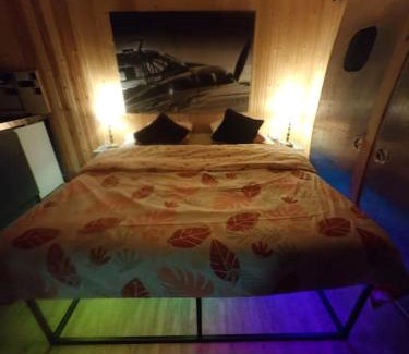Vancia - Crepieux Apartment | Romantic Cottage with Private Hot Tub & Pool Access