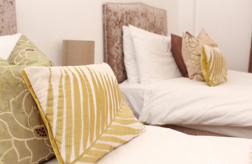 Rye Foreign House | Delightful Cottage Room at The Kings Head Rye - 9/10 Rated