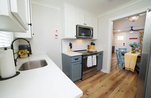 Laurel Cottage | Kid-Friendly Getaway at Cottage Row: Leontyne - Perfect Stay!