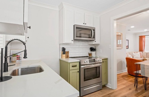 Laurel House | Discover Cottage Row: Pinehurst - Family-Friendly Retreat