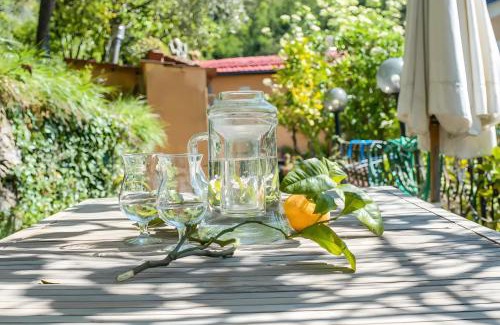 Semorile Villa | Cozy Cottage with Sea View: Pet and Child Friendly Retreat