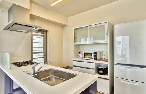 Yonamine Cottage | Seawind Cottage NAKIJIN: Oceanfront Escape with Breakfast