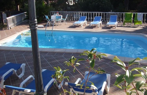 Praia das Macas Villa | Explore 7 Seas Cottage: Pet Friendly with Pool Access
