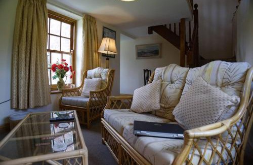 Crawcrook House | Charming Secret Cottage in a Picturesque Walled Garden