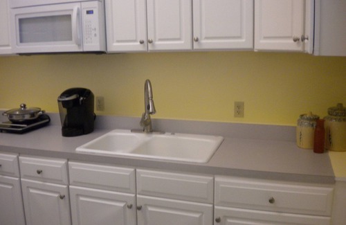 New Hope Apartment | Cozy Cottage Studio Suite with Spa and Breakfast Included