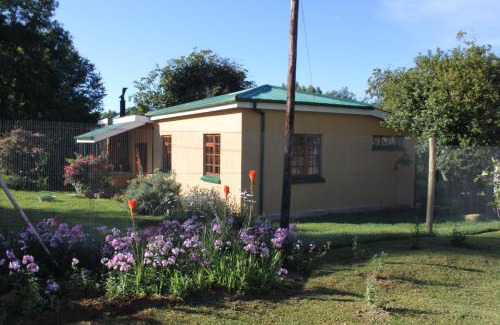 Dullstroom Ski Chalet | Discover Cottage Suikerbekkie: 4-Star Family-Friendly Retreat