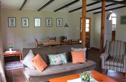 Dullstroom Ski Chalet | Discover Cottage Suikerbekkie: 4-Star Family-Friendly Retreat