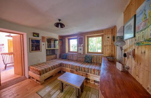 Zalec Apartment | Forest Retreat: The Sunny Hill - Child-Friendly Getaway
