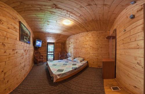 Transcarpathia Resort | Pet-Friendly Retreat at Cottage Teremok with Ocean Views