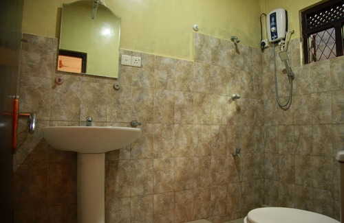 New Town House | Cozy Cottage Tourist Rest with Family-Friendly Amenities