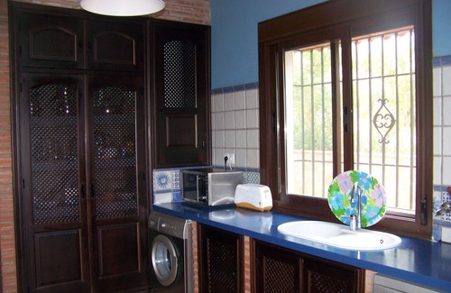 Arriate Cottage | Pet-Friendly Cottage Villa Carlos with Ocean Views & Pool