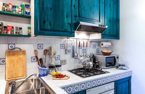 Porto Sa Ruxi Villa | Cozy Cottage with Ocean View, Garden & Terrace Awaiting You