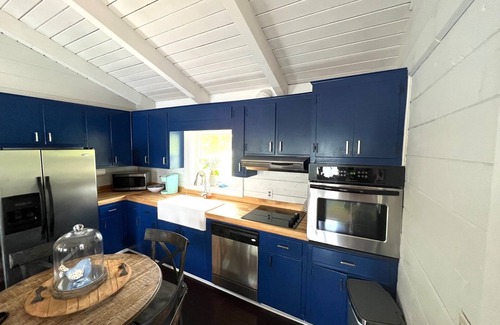 Crane Hill Cottage | Idyllic Smith Lake Cottage: Breathtaking Water Views & Dock