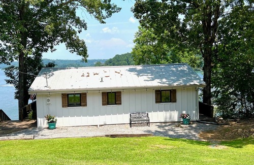 Crane Hill Cottage | Idyllic Smith Lake Cottage: Breathtaking Water Views & Dock