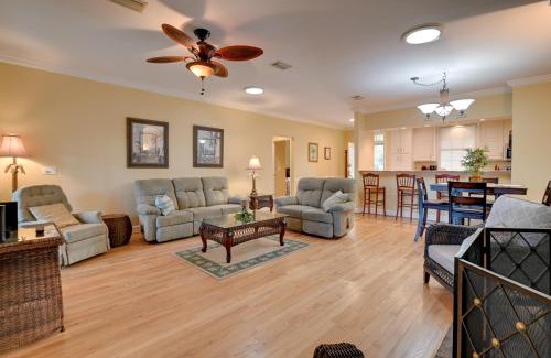 Murrells Inlet House | Inviting Cottage with Deck, Pool Access & Hot Tub Near Beach
