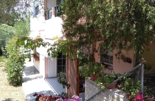 Possidi House | Beautiful Cottage with Garden, Pool & Ocean View Getaway