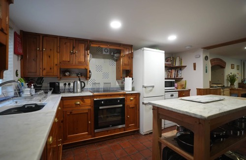 New Forest District Cottage | Family-Friendly Cottage with Indoor Swim Spa in New Forest