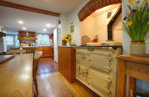New Forest District Cottage | Family-Friendly Cottage with Indoor Swim Spa in New Forest