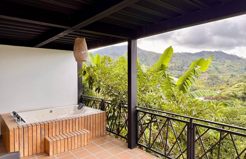 El Penol Cabin | COTTAGE WITH POOL AND JACUZZI PEÑOL GUATAPE