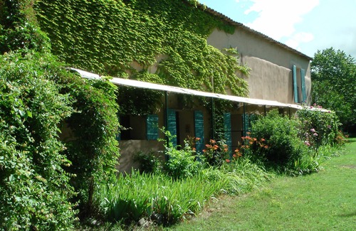 Apt Cottage | Charming Cottage with Private Terrace & Park View Awaits