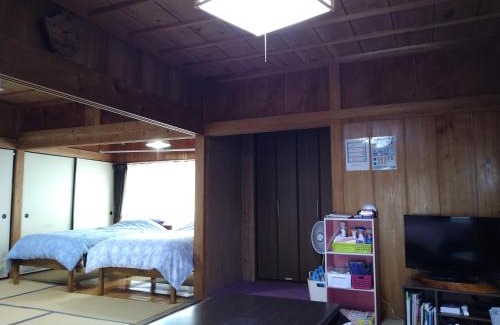 Miyanoura Cabin | Family-Friendly Retreat at Cottage Yakusugi House