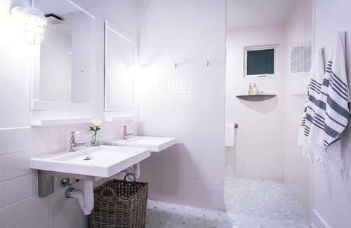 Healdsburg Other | Discover Cottages at Healdsburg: Rated 9.4/10 with Pool Access