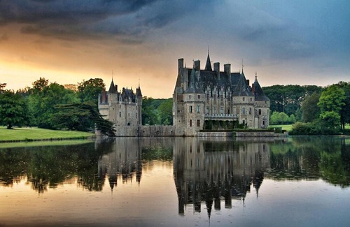Missillac House | Relax at Cottages De La Bretesche with Pool & Pet-Friendly Stay
