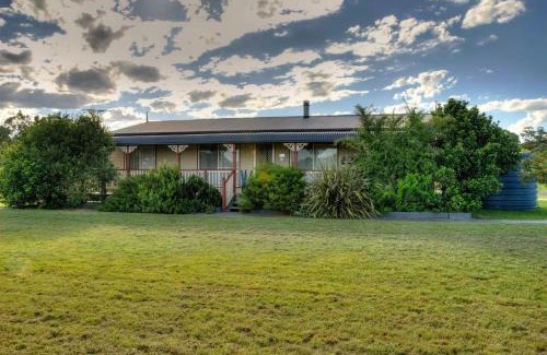 Lovedale House | Relaxing Cottages on Lovedale - Ideal for Families