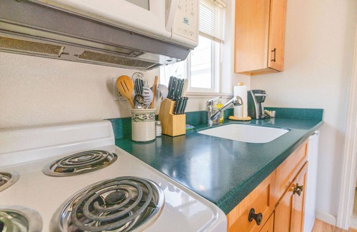 Sitka Cottage | Downtown Studio Cottage: 10/10 Rating & Family-Friendly Amenities